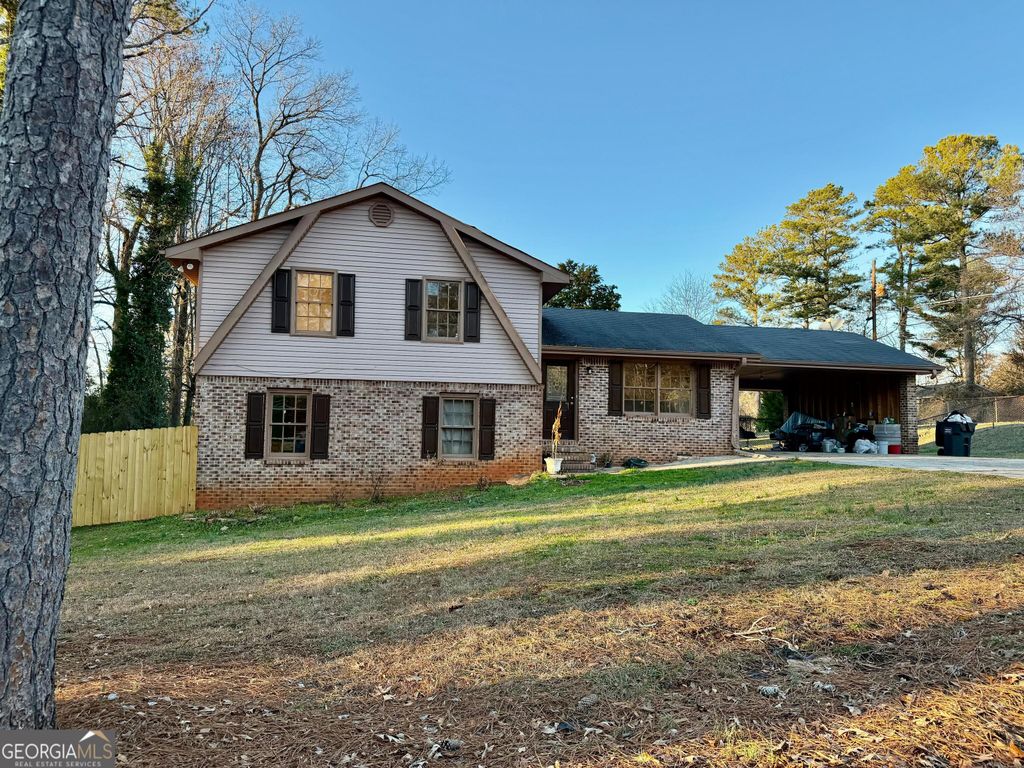 3384 Stanford Circle, Lawrenceville, GA 30044