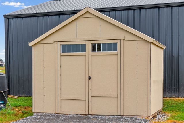 1147 Maxwell Branch Rd, Cottontown, TN 37048