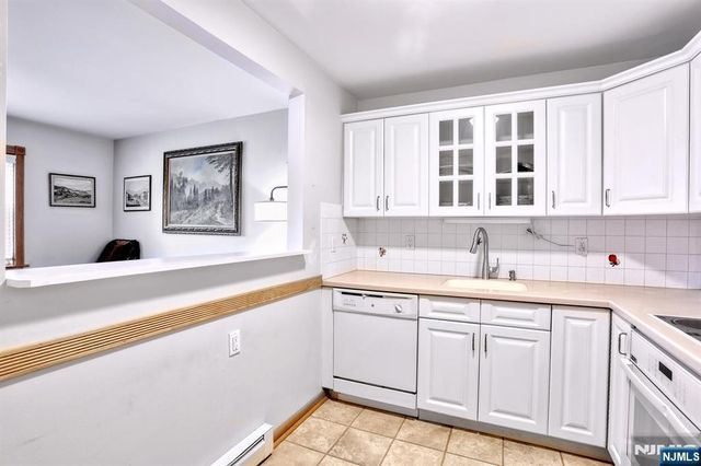 149 N Maple Avenue 3149, Park Ridge, NJ 07656