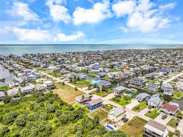 4126 Nueces Drive, Galveston, TX 77554