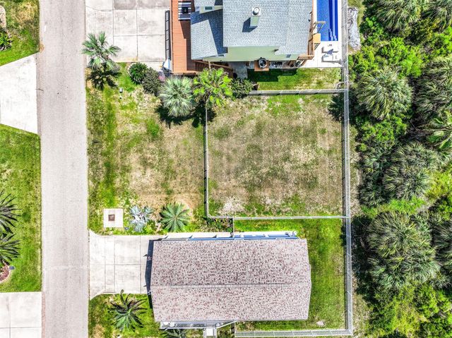 4126 Nueces Drive, Galveston, TX 77554