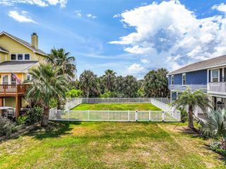 4126 Nueces Drive, Galveston, TX 77554