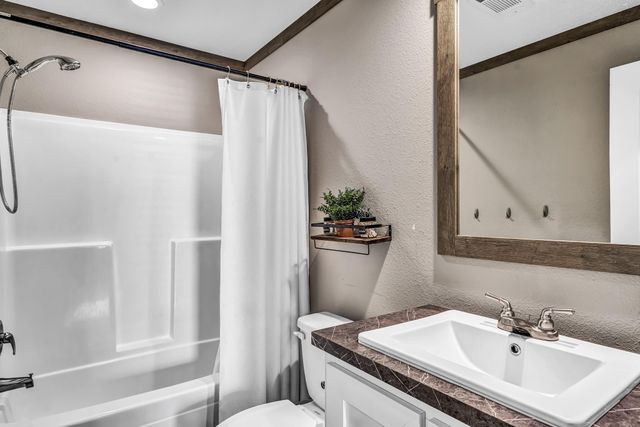 2846 Overlook DR, Caldwell, TX 77836