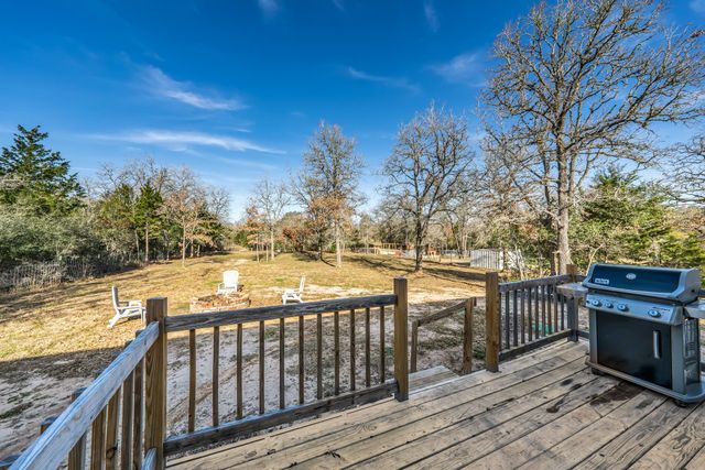 2846 Overlook DR, Caldwell, TX 77836