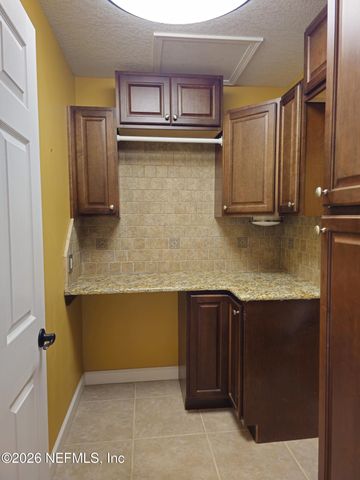 238 LAKE Drive, Florahome, FL 32140