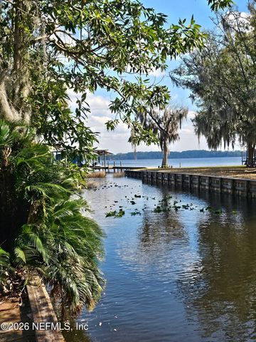 238 LAKE Drive, Florahome, FL 32140