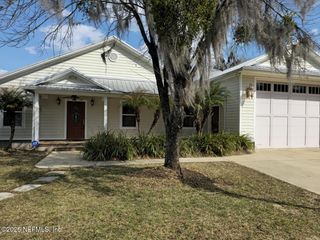 238 LAKE Drive, Florahome, FL 32140