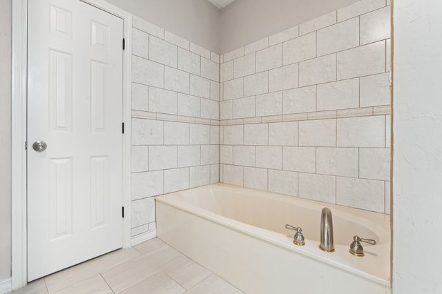 1326 Whisper Lane, Glen Rose, TX 76043