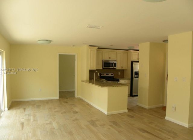 14742 SW 92nd St Rd -, Miami, FL 33196