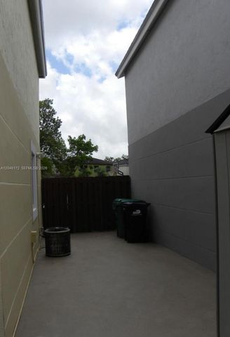 14742 SW 92nd St Rd -, Miami, FL 33196