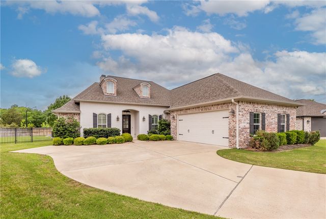 3521 Leesburg Path, Bryan, TX 77808