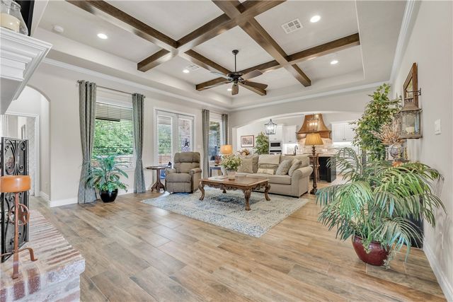 3521 Leesburg Path, Bryan, TX 77808