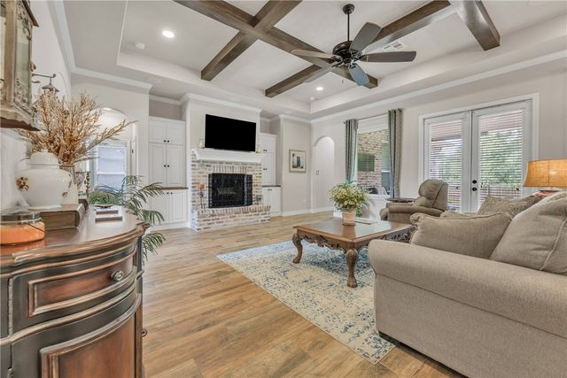 3521 Leesburg Path, Bryan, TX 77808