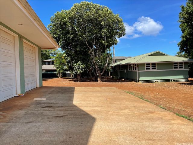 66-346 Paalaa Road, Haleiwa, HI 96712
