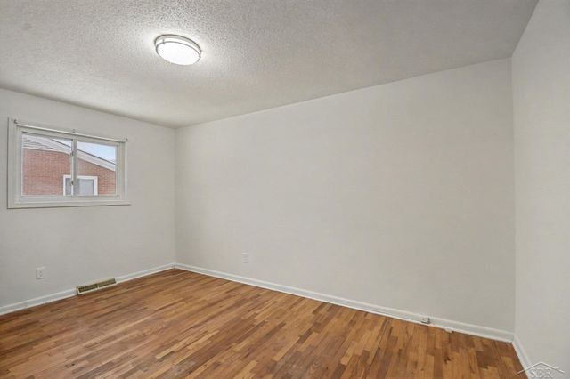 2118 Finch Drive, Saginaw, MI 48601