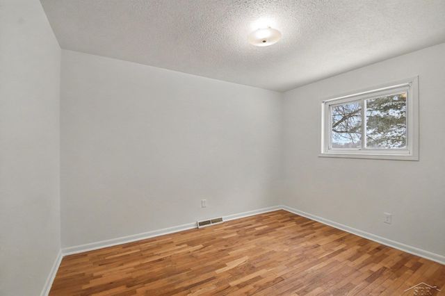 2118 Finch Drive, Saginaw, MI 48601