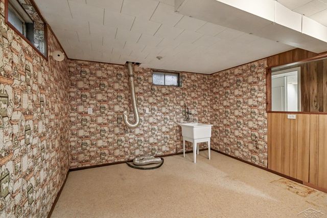 2118 Finch Drive, Saginaw, MI 48601