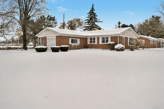 2118 Finch Drive, Saginaw, MI 48601