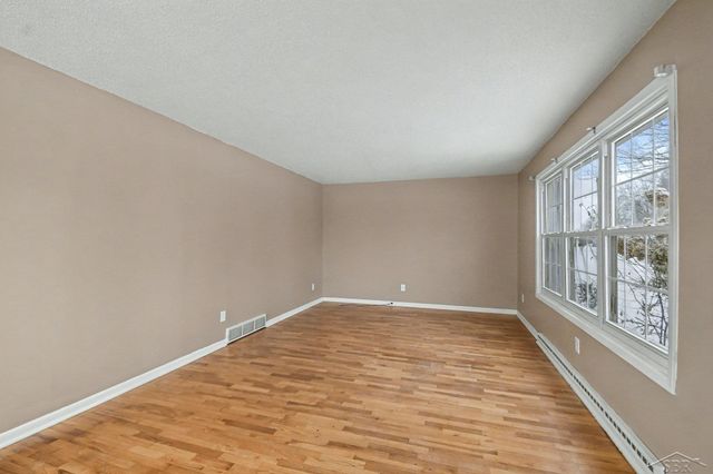 2118 Finch Drive, Saginaw, MI 48601