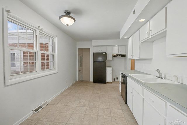 2118 Finch Drive, Saginaw, MI 48601