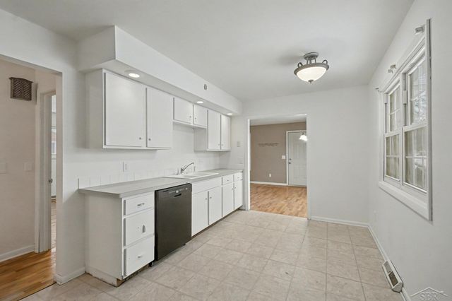 2118 Finch Drive, Saginaw, MI 48601