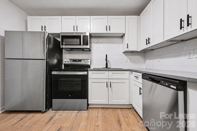 5001 Lakecrest Drive, Charlotte, NC 28215