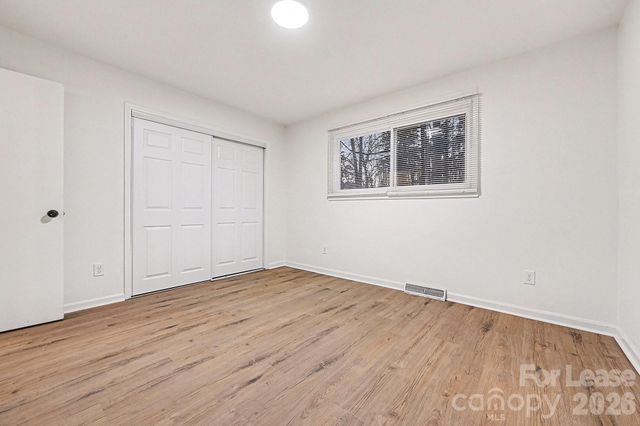 5001 Lakecrest Drive, Charlotte, NC 28215