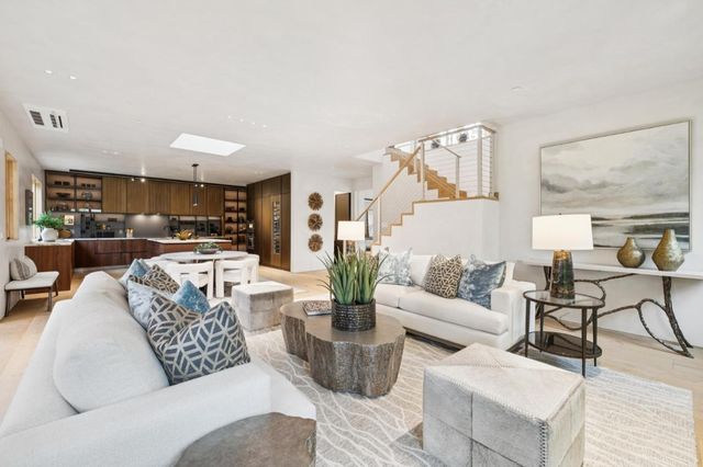 763 La Para Avenue, Palo Alto, CA 94306