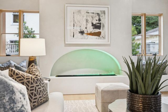 763 La Para Avenue, Palo Alto, CA 94306