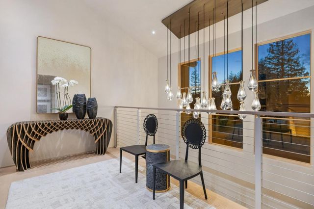 763 La Para Avenue, Palo Alto, CA 94306