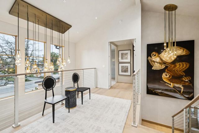 763 La Para Avenue, Palo Alto, CA 94306