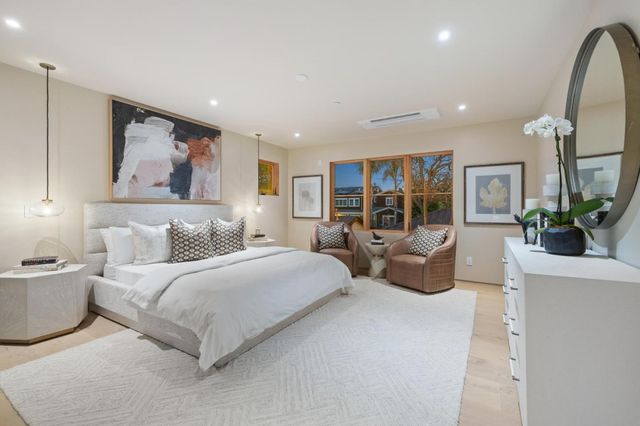 763 La Para Avenue, Palo Alto, CA 94306