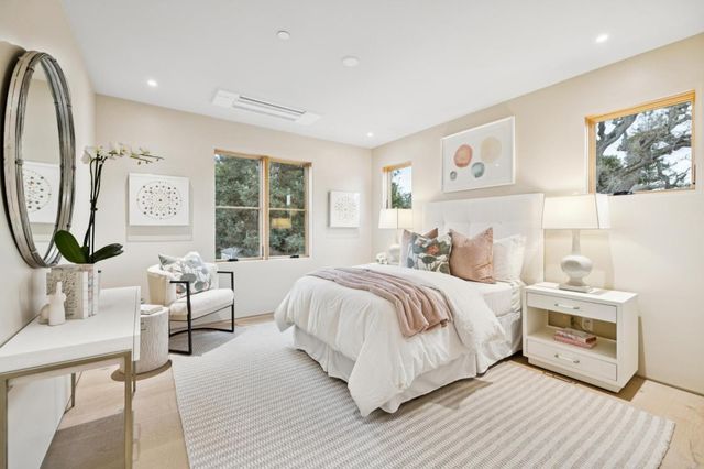 763 La Para Avenue, Palo Alto, CA 94306