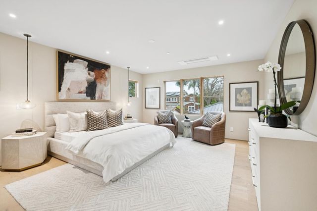 763 La Para Avenue, Palo Alto, CA 94306