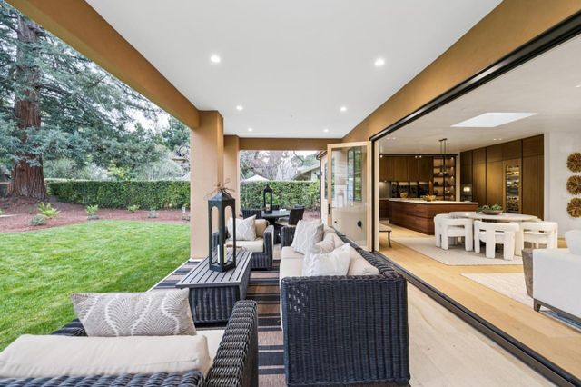 763 La Para Avenue, Palo Alto, CA 94306