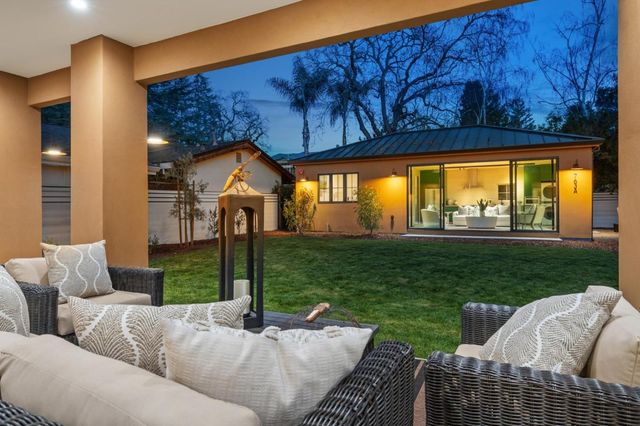 763 La Para Avenue, Palo Alto, CA 94306