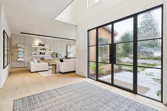 763 La Para Avenue, Palo Alto, CA 94306