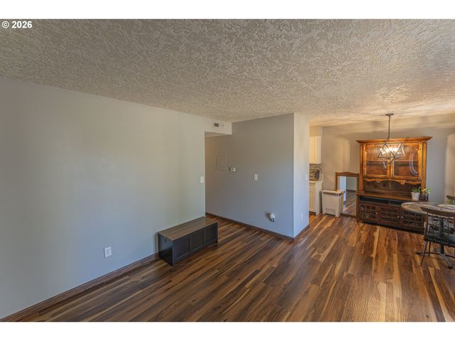 3383 Ne 162ND Ave, Portland, OR 97230