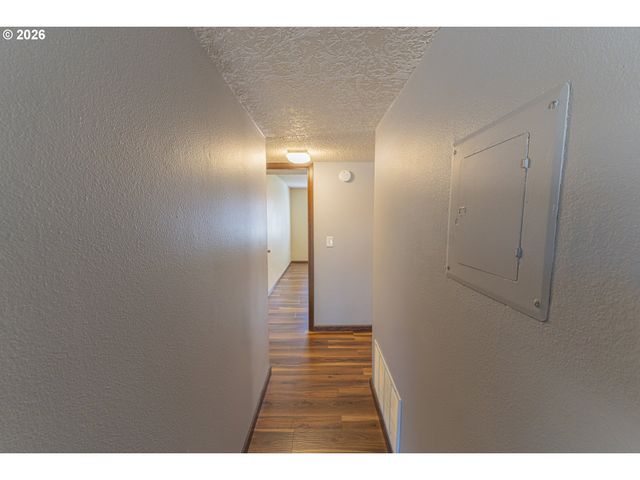 3383 Ne 162ND Ave, Portland, OR 97230
