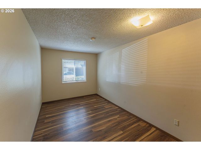 3383 Ne 162ND Ave, Portland, OR 97230