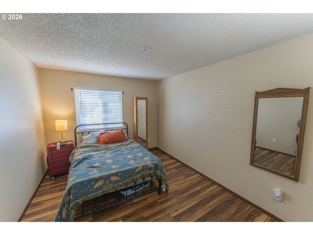 3383 Ne 162ND Ave, Portland, OR 97230