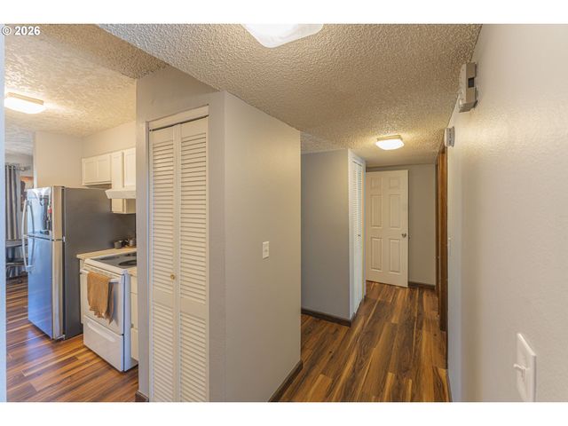 3383 Ne 162ND Ave, Portland, OR 97230