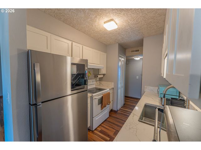 3383 Ne 162ND Ave, Portland, OR 97230