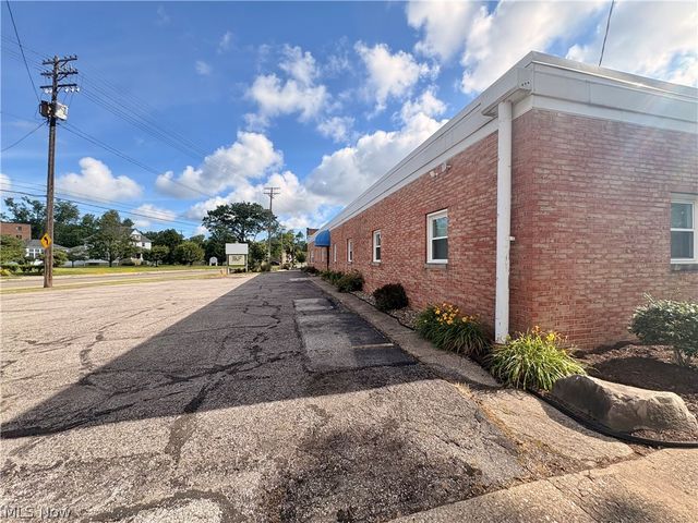 4367 Rocky River Drive, Cleveland, OH 44135