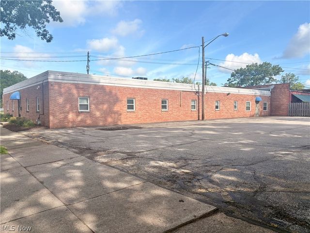 4367 Rocky River Drive, Cleveland, OH 44135