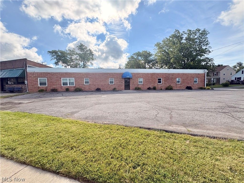 4367 Rocky River Drive, Cleveland, OH 44135