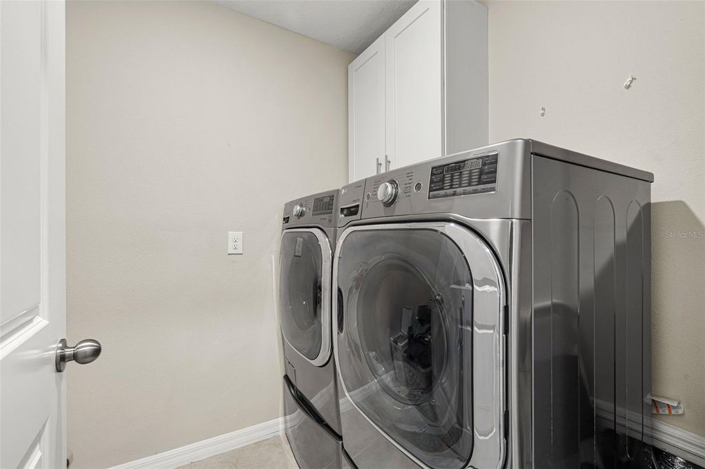 Image 27 of property listing at 9823 LEMON DROP LOOP, Ruskin, FL 33573