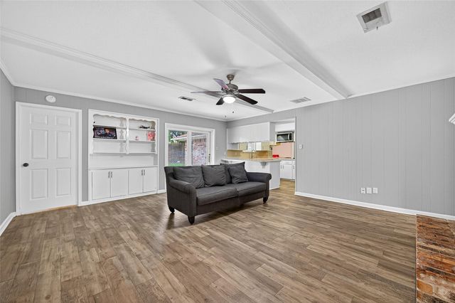 7259 Shady Arbor Lane, Houston, TX 77040