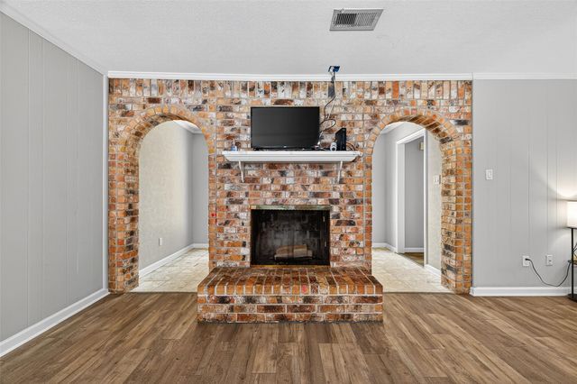 7259 Shady Arbor Lane, Houston, TX 77040