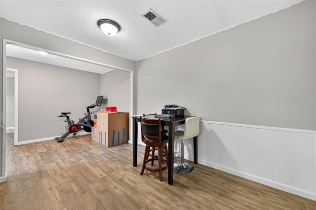 7259 Shady Arbor Lane, Houston, TX 77040